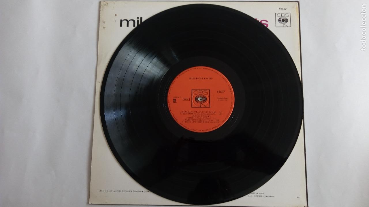 Discos de vinilo: DISCO MILES DAVIS FACETS - N&ordm; 1, CBS - 1967 - Foto 3