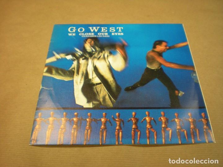 Discos de vinilo: GO WEST. WE CLOSE OUR EYES. MISSING PERSONS - Foto 1