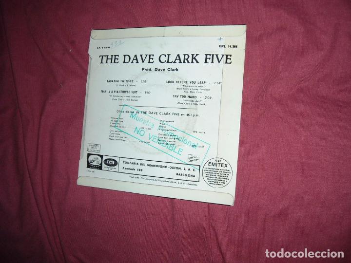Discos de vinilo: THE DAVE CLARK FIVE ep TABATHA TWITCHIT +3 ESP 1967 - Foto 2