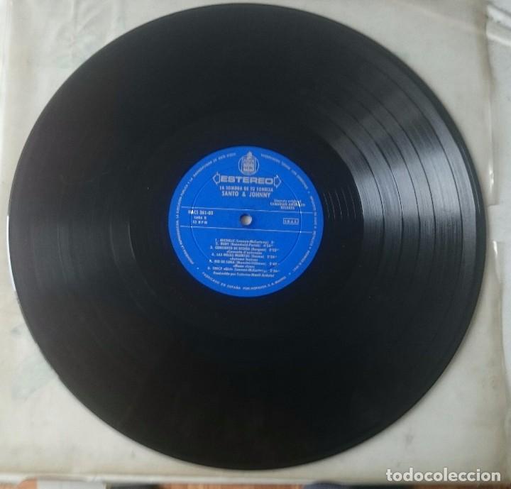 Discos de vinilo: Santo y Johnny: La sombra de tu sonrisa (Hispavox 1966) - Foto 2
