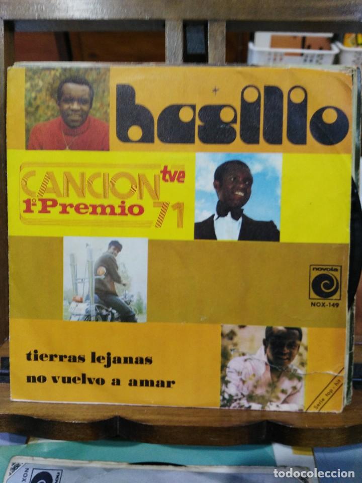 Discos de vinil: Basilio - Tierras lejanas / No vuelvo a amar - Single del sello Novola de 1971