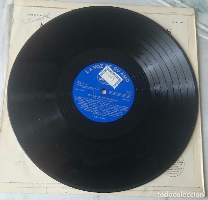 Discos de vinilo: The Shadows: &iexcl;M&aacute;s &eacute;xitos! (Emi La voz de su amo 1966) - Foto 3