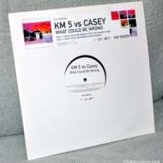 Discos de vinilo: KM5 VS CASEY - WHAT COULD BE WRONG - MAXI SINGLE VINILO 12’’ - 2 TRACKS - LIQUID MUSIC 2001