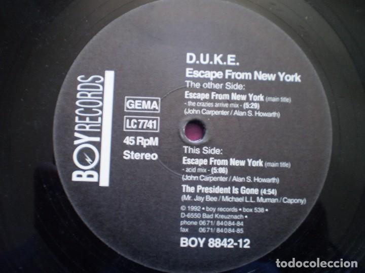 Discos de vinilo: D.U.K.E. ESCAPE FROM NEW YORK. JOHN CARPENTER. - Foto 3