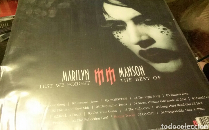 Discos de vinilo: Doble lp vinilo marilyn manson - lest we forget - Foto 2
