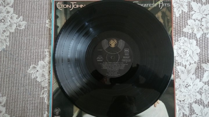 Discos de vinilo: LP ELTON JOHN - GREATEST HITS, EMI-ODEON, 1974 - Foto 5