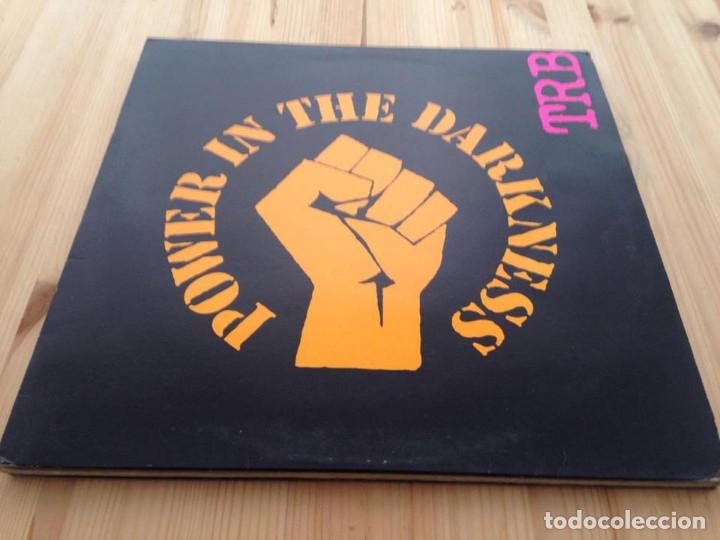 Discos de vinilo: TRB-- Power In The Darkness -LP - Foto 1