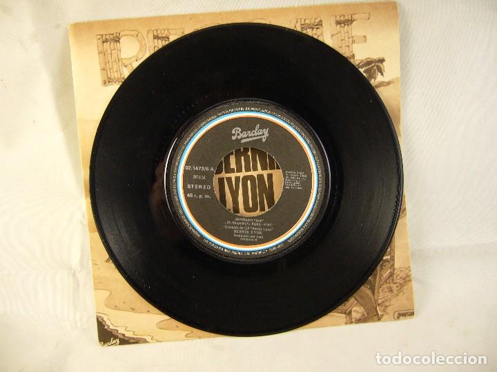 Discos de vinilo: BERNIE LYON-REGGAE INFIERNO-SINGLE VINILO - Foto 2