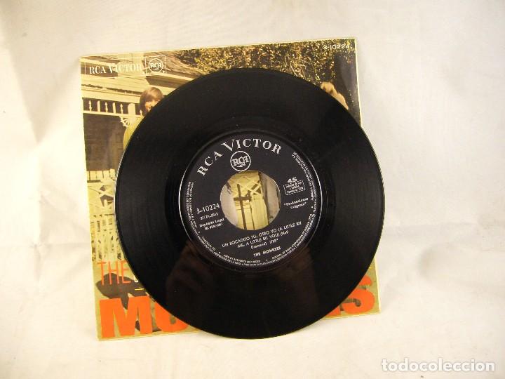 Discos de vinilo: THE MONKEES - UN BOCADITO TU, OTRO YO - Foto 2