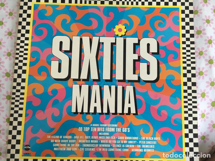 Discos de vinilo: LP DOBLE-SIXTIES MANIA-MIX VARIOS - Foto 1