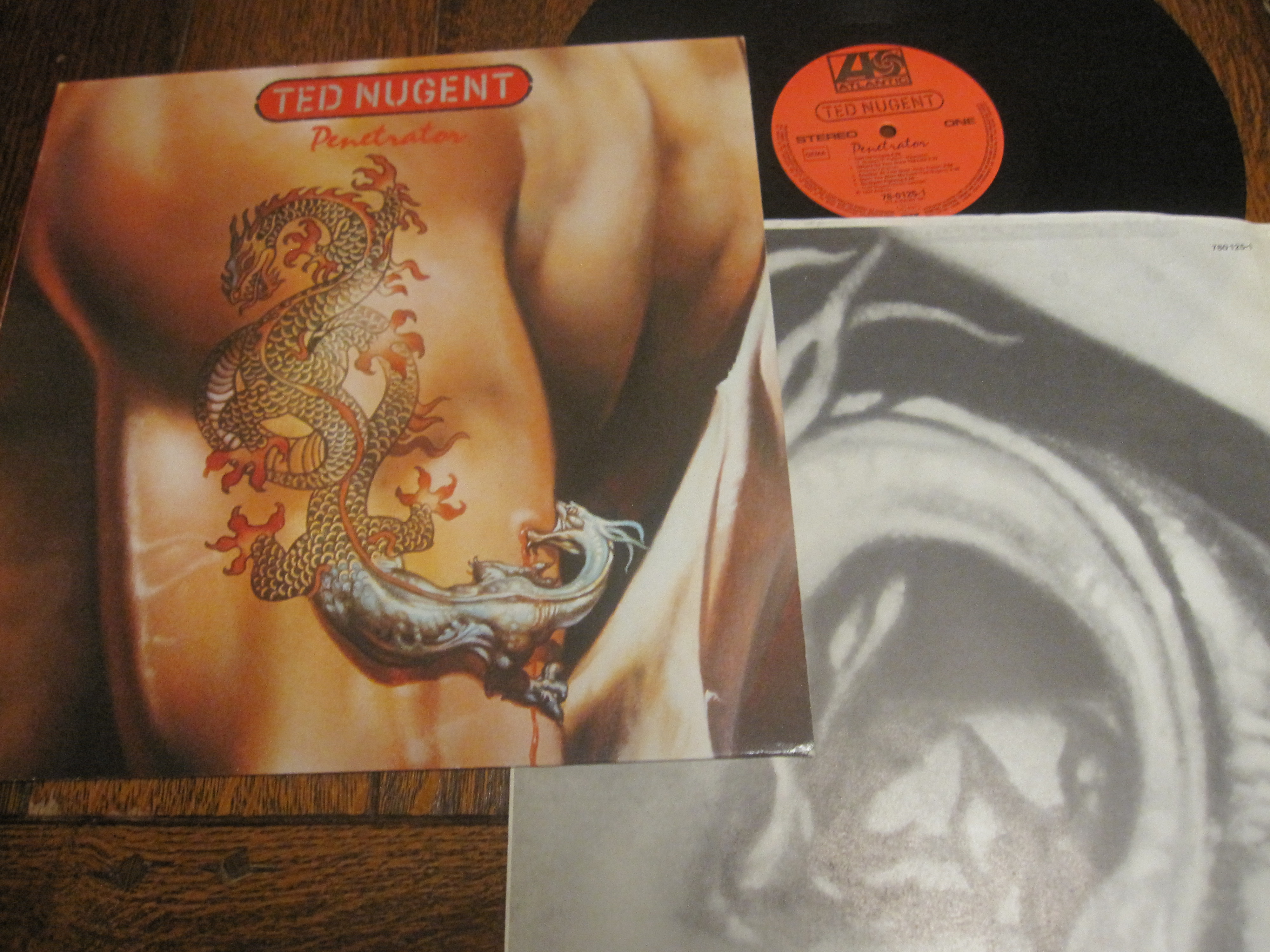 Discos de vinilo: TED NUGENT `Prenetator` - Foto 1