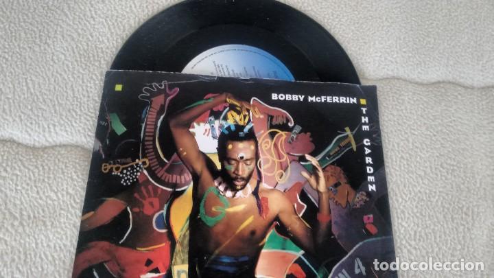 Discos de vinilo: SINGLE (VINILO) DE BOBBY MC FERRIN A&Ntilde;OS 90 - Foto 1