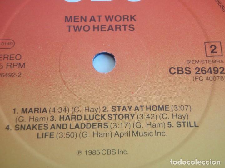 Discos de vinilo: Men At Work &ndash; Two Hearts HOLANDA 1985 CBS - Foto 5