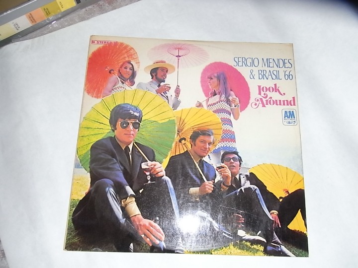 Discos de vinilo: Sergio Mendes, Brasil 66, Look Around - Foto 1