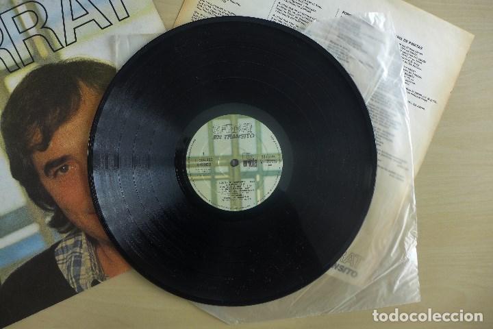 Discos de vinilo: JOAN MANUEL SERRAT- EN TRANSITO - VINILO ORIGINAL ARIOLA 1981 - Foto 2
