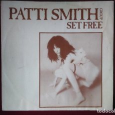 Discos de vinilo: PATTI SMITH GROUP-SET FREE (12'' MAXI. ARISTA.1978) ED UK. PUNK, AVANTGARDE. HOMENAJE BRIAN JONES. Lote 361768535