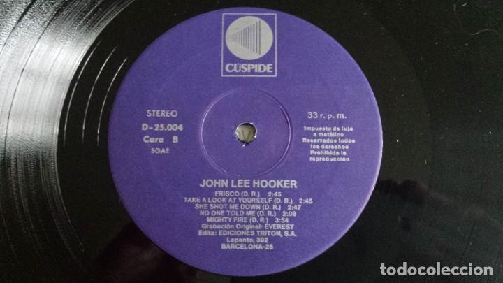 Discos de vinilo: LP JOHN LEE HOOKER: HOOKED ON THE BLUES (Edic. Spain 1981) - Foto 4