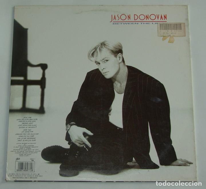 Discos de vinilo: JASON DONOVAN ( BETWEEN THE LINES ) LP SPAIN 1990 - Foto 2