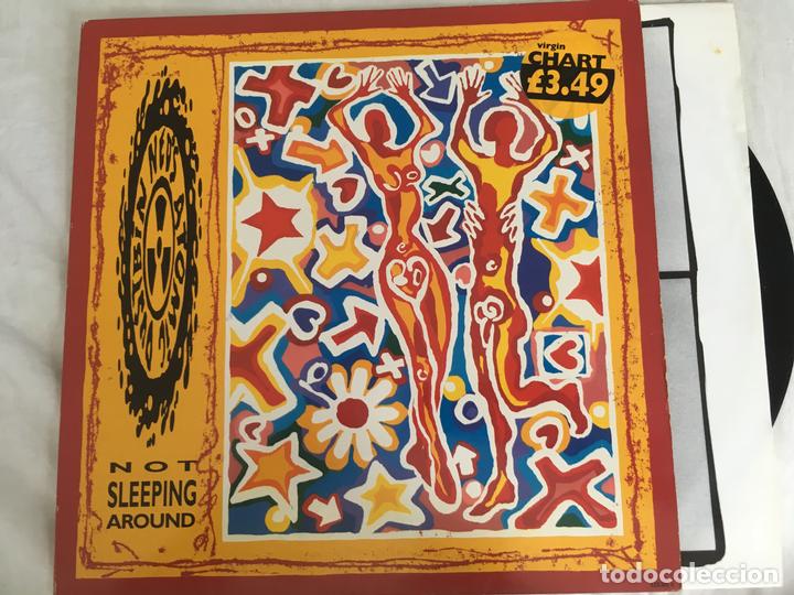 Discos de vinilo: 12 MAXI-NOT SLEEPING AROUND - Foto 1