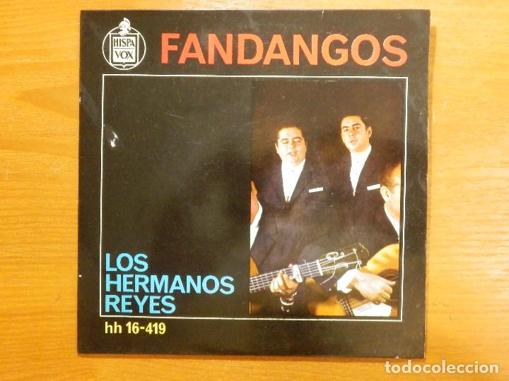 DISCO DE VINILO - EP - FANDANGOS - LOS HERMANOS REYES - CUANDO POR LA SIEERA ANDABA (Música - Discos de Vinilo - EPs - Flamenco, Canción española y Cuplé)