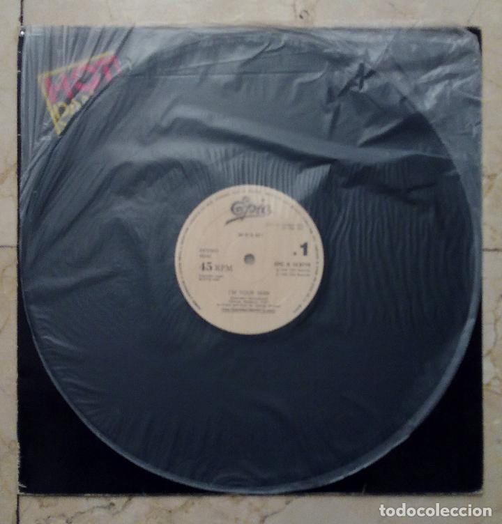 Discos de vinilo: MAXI SINGLE WHAM! - IM YOUR MAN - EPIC 1985 - Foto 3