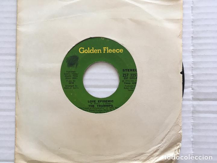 Discos de vinilo: 7 SINGLE-THE TRAMPS-LOVE EPIDEMIC - Foto 1