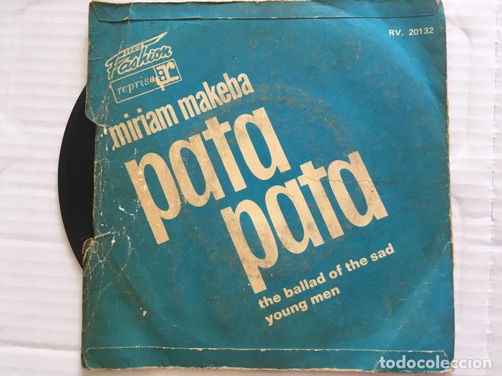 Discos de vinilo: 7 SINGLE MIRIAM MAKEBA-PATA PATA - Foto 2