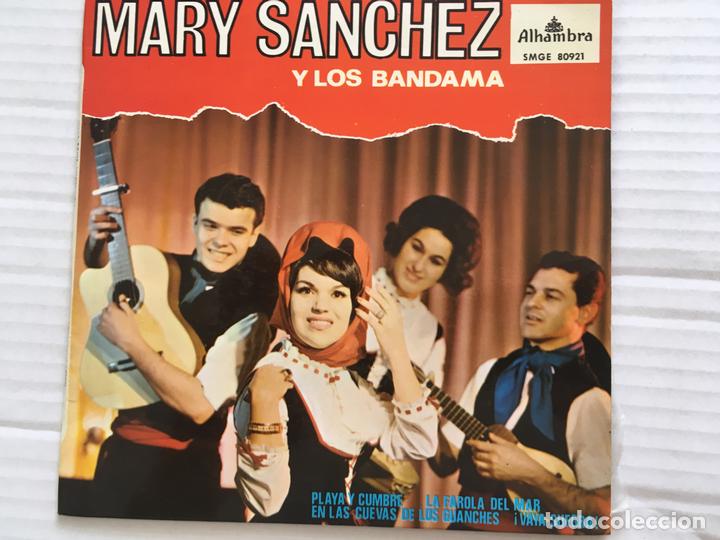 Discos de vinilo: 7 SINGLE-MARI SANCHEZ Y LOS BANDAMA-PLAYA Y CUMBRE - Foto 1