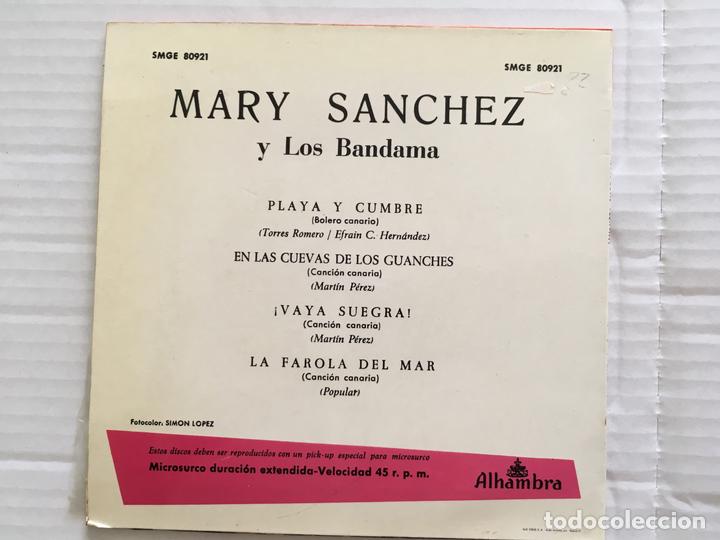 Discos de vinilo: 7 SINGLE-MARI SANCHEZ Y LOS BANDAMA-PLAYA Y CUMBRE - Foto 2