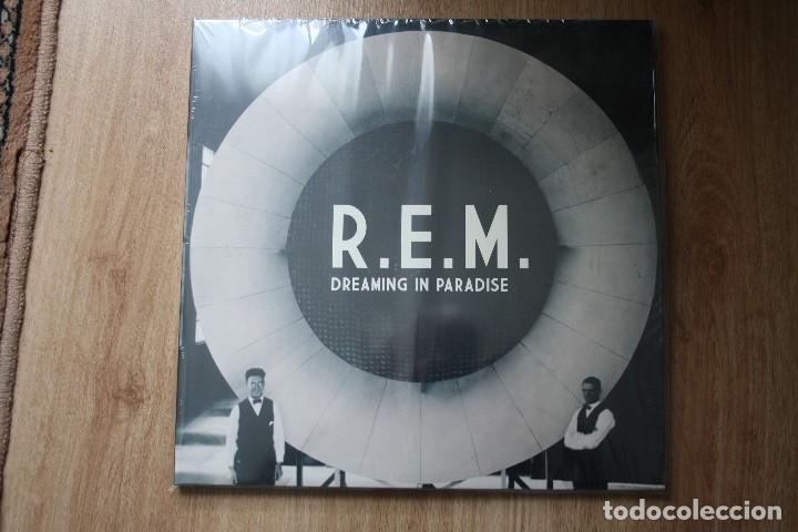 Discos de vinilo: R.E.M. DREAMING IN PARADISE. DOBLE LP GATEFOLD, NUEVO. - Foto 1