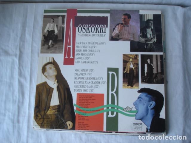 Discos de vinilo: Oskorri    Datorrena Datorrela - Foto 2