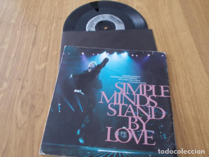 Discos de vinilo: SIMPLE MINDS STAND BY LOVE. - Foto 1