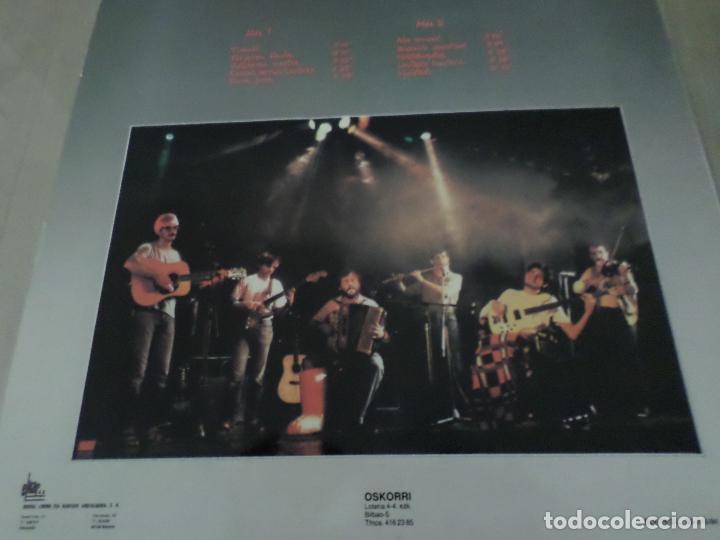 Discos de vinilo: LP OSKORRI  ALEMANIAN EUSKARAZ - Foto 4