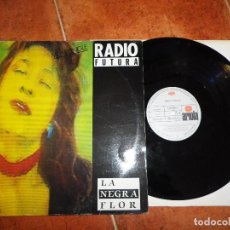 Dischi in vinile: RADIO FUTURA LA NEGRA FLOR / PASEO CON LA NEGRA FLOR MAXI SINGLE VINILO 1987 SANTIAGO AUSERON 2TEMAS. Lote 120955979
