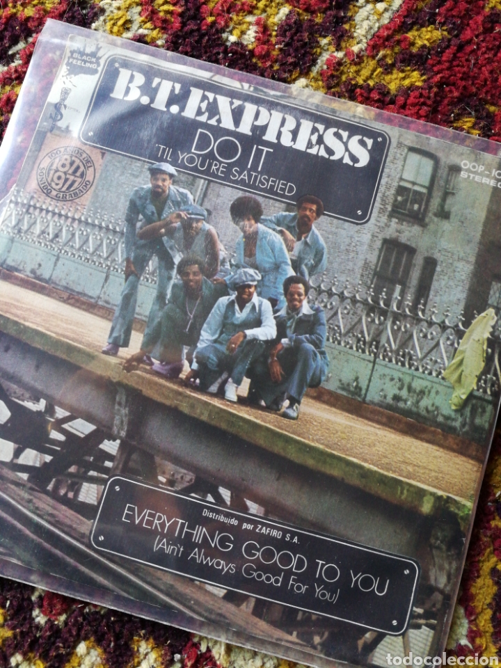 Discos de vinilo: SINGLE B.T.EXPRESS- DO IT, EVERYTHING GOOD TO YOU, 1976. - Foto 2