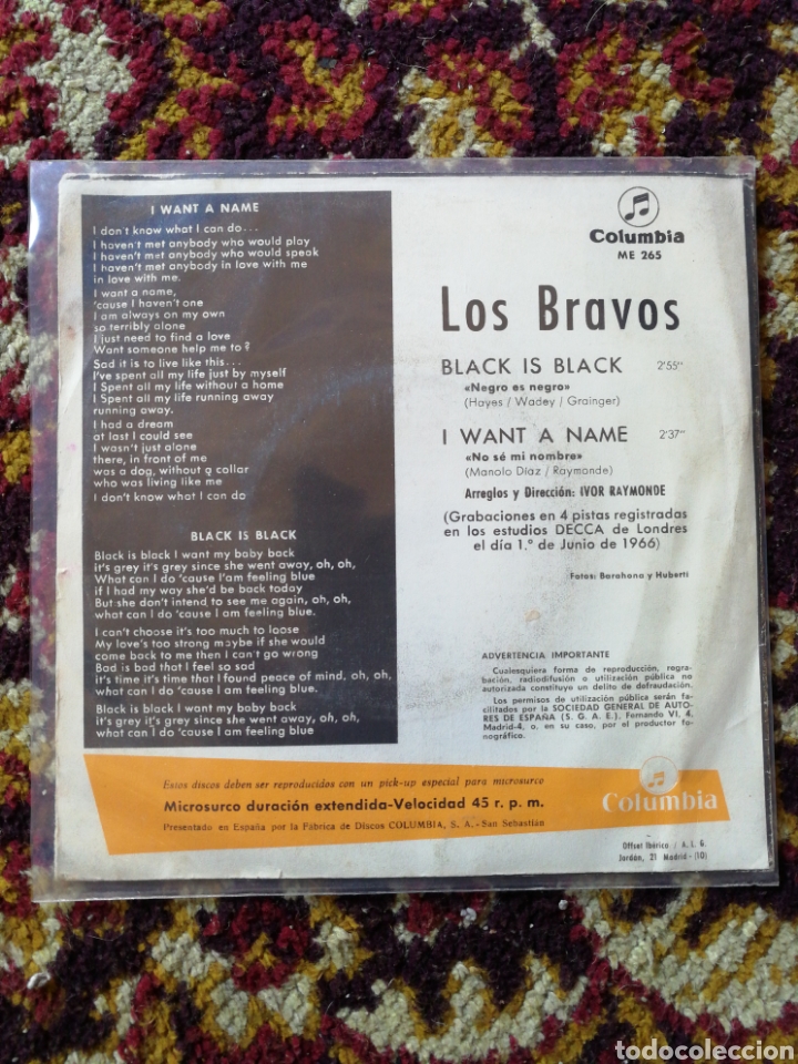 Discos de vinilo: SINGLE LOS BRAVOS- BLACK IS BLACK, 1966. - Foto 2