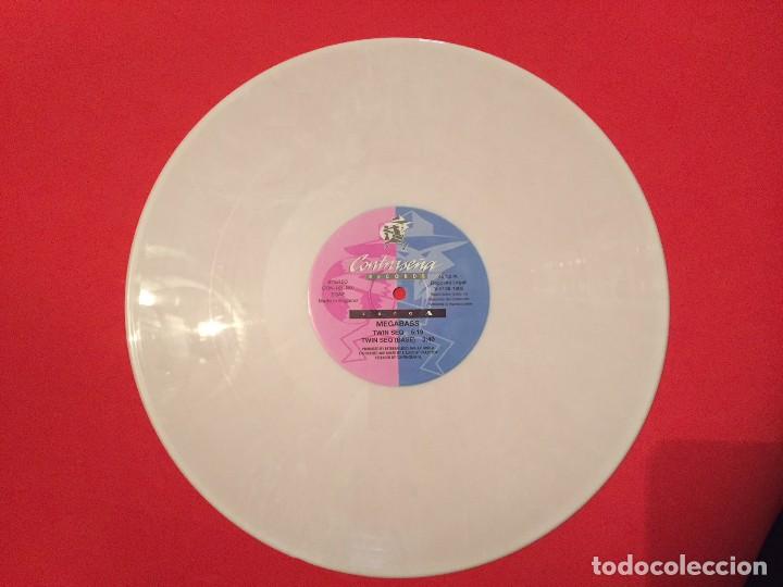 Discos de vinilo: Megabass - Twin Seq - Foto 1