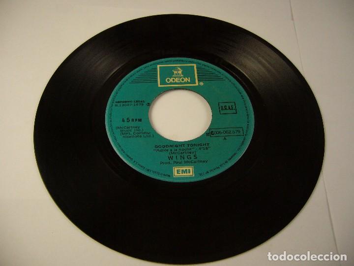 Discos de vinilo: WINGS -ADI&Oacute;S A LA NOCHE- SINGLE 1979 - Foto 4