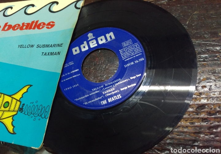 Discos de vinilo: Single The Beatles Yellow Submarine 1966 - Foto 2