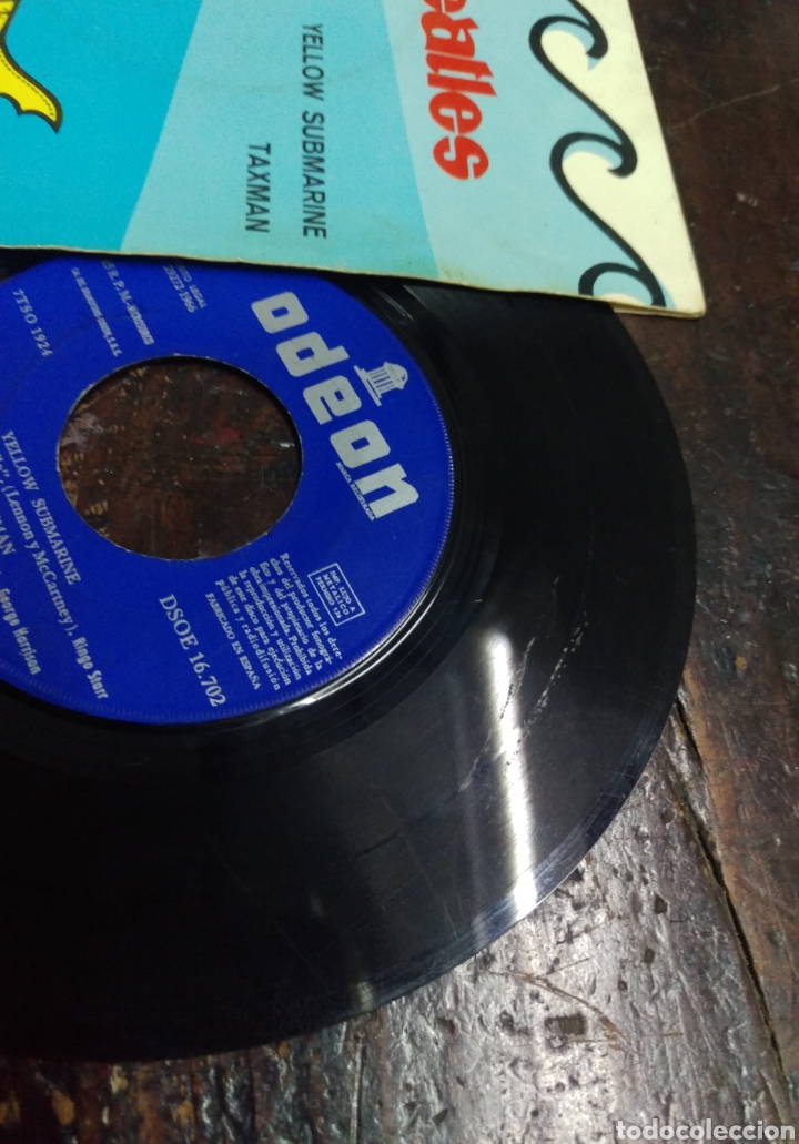 Discos de vinilo: Single The Beatles Yellow Submarine 1966 - Foto 3