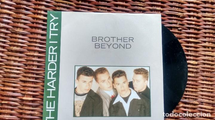 Discos de vinilo: SINGLE (VINILO) DE BROTHER BEYOND A&Ntilde;OS 80 - Foto 1