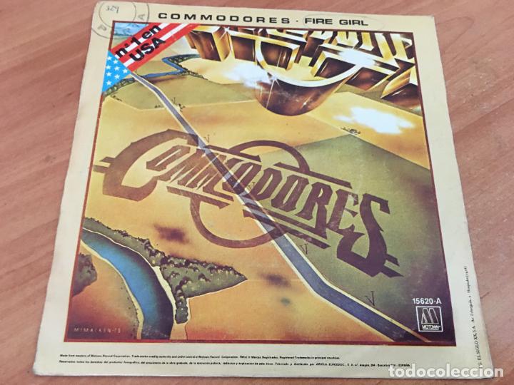 Discos de vinilo: COMMODORES (THREE TIMES A LADY) SINGLE ESPA&Ntilde;A 1978 (EPI12) - Foto 2