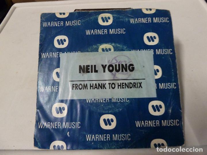 Discos de vinilo: NEIL YOUNG - FROM HANK TO HENDRIX - Foto 1