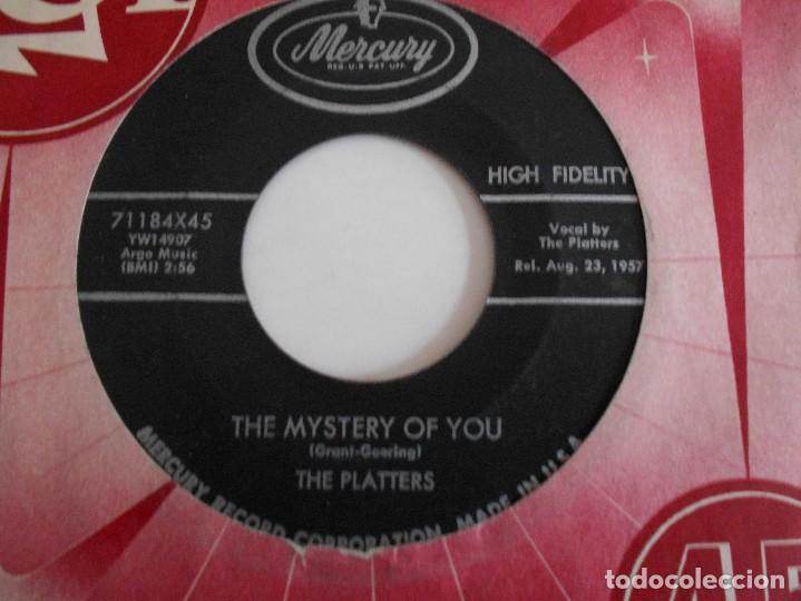 Discos de vinilo: THE PLATTERS-SINGLE ONLY BECAUSE-1957 - Foto 2