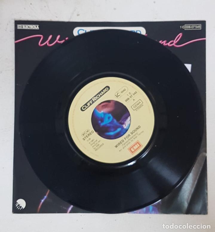 Discos de vinilo: Single Wired for Sound de Cliff Richard - Foto 3