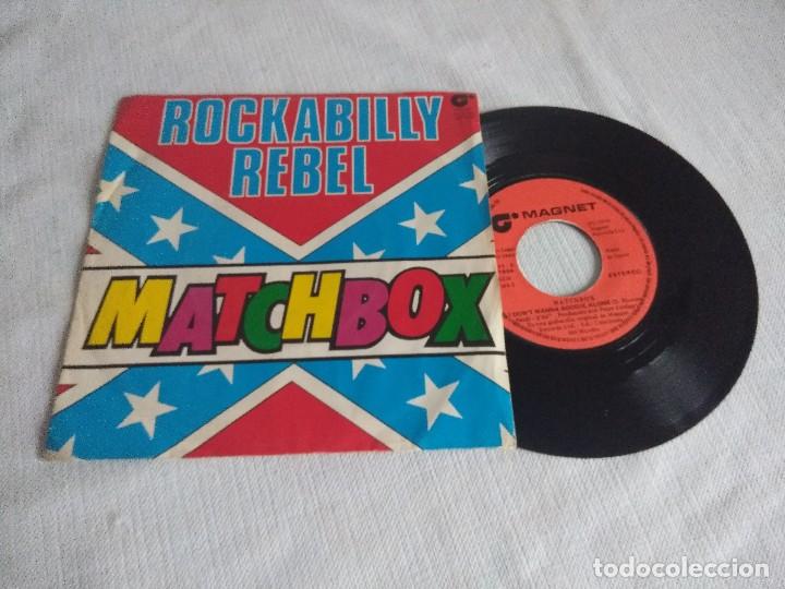 Discos de vinilo: SINGLE/MATCHBOX/ROCKABILLY REBEL. - Foto 2