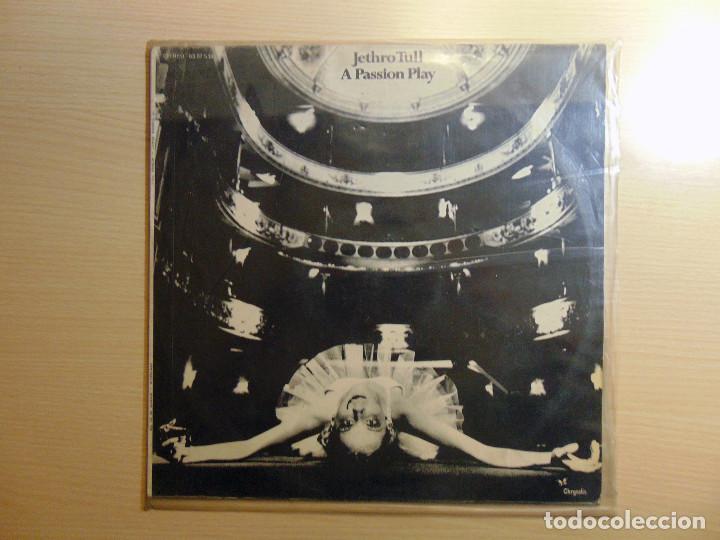 Discos de vinilo: Jethro Tull. A PASSION PLAY. 1&ordf; Edici&oacute;n (1973). - Foto 1