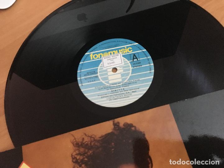 Discos de vinilo: SINITTA (RIGHT BACK WHERE STARTED FROM) MAXI ESPA&Ntilde;A 1989 (B-26) - Foto 2