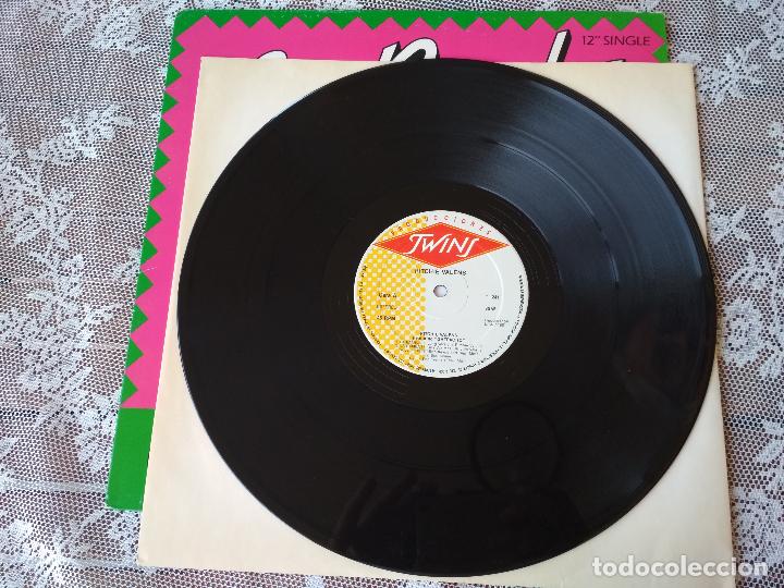 Discos de vinilo: RITCHIE VALENS LA BAMBA TWINS ED ESPA&Ntilde;OLA 1987 - Foto 3