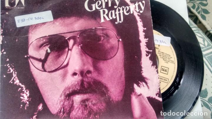SINGLE (VINILO) DE GERRY RAFFERTY A&Ntilde;OS 80
